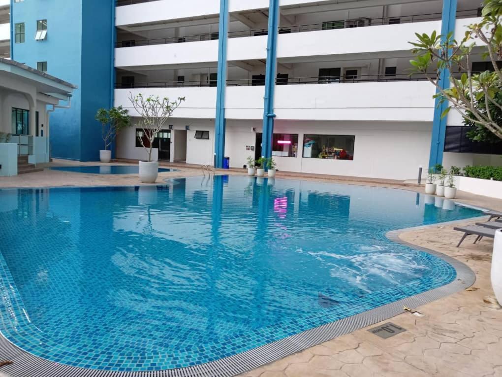 Pantai Puteri Melaka - Seaview 2 Bedroom Tanjung Kling Exterior photo